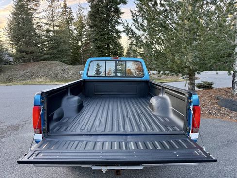 Used 1994 Ford F250 XLT image 93