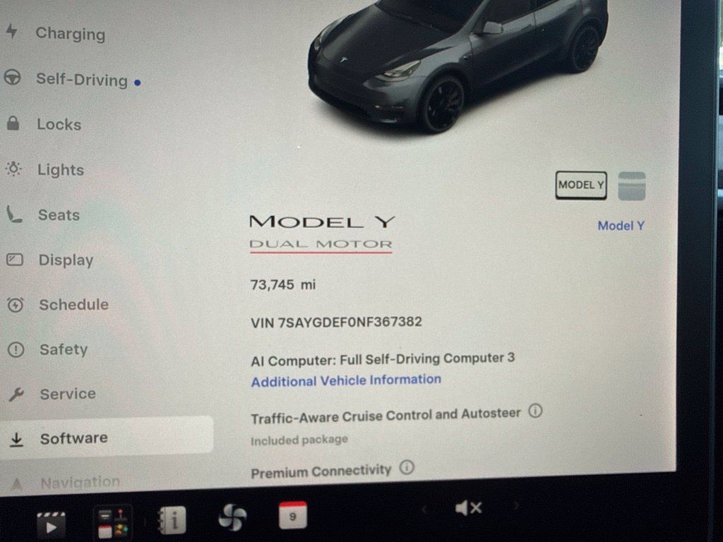 Used 2022 Tesla Model Y Performance AWD/4WD image 18