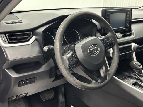 Used 2021 Toyota RAV4 LE image 13