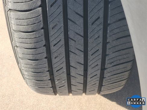 Used 2022 MAZDA CX-9 Signature image 12