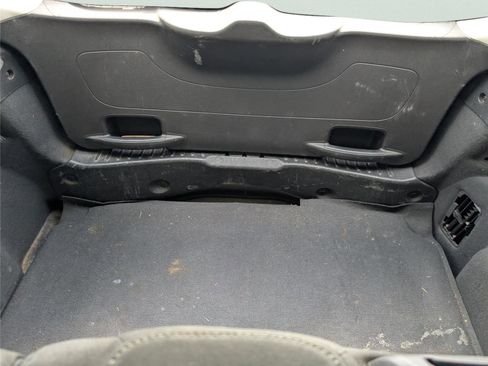 Used 2015 Ford Focus SE image 32