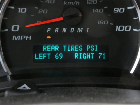 Used 2024 Chevrolet Express 2500 w/ Driver Convenience Package image 38