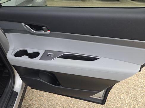 Used 2025 Hyundai Palisade SEL FWD image 25