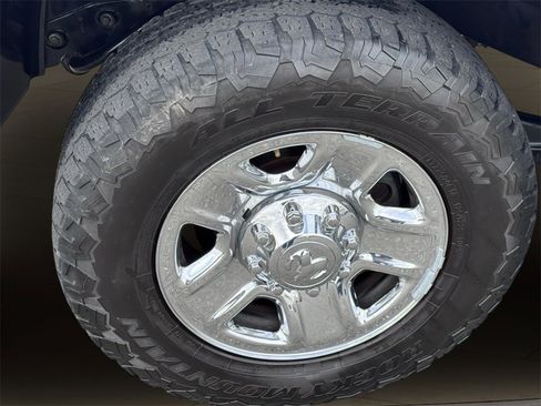 Used 2018 RAM 2500 SLT image 20