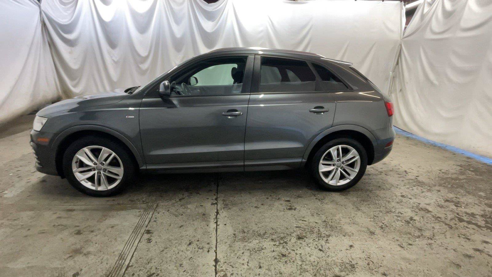 Used 2018 Audi Q3 2.0T Premium w/ Convenience Package AWD/4WD image 13