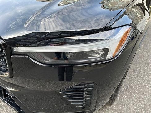 Certified 2024 Volvo XC60 T8 Ultimate w/ Protection Package Premier image 4