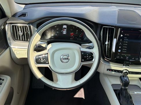 Used 2019 Volvo XC60 T5 Inscription w/ Protection Package FWD image 27