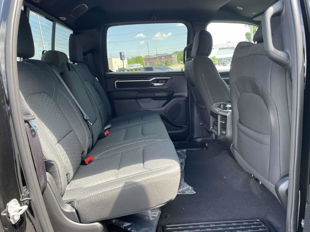 New 2026 RAM 1500 Big Horn AWD/4WD image 17