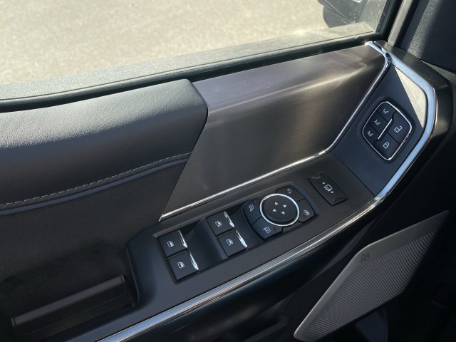 Used 2026 Ford F350 Platinum AWD/4WD image 13
