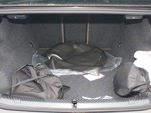 New 2026 BMW 550e xDrive w/ Executive Package image 8