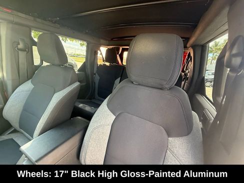 Used 2022 Ford Bronco Big Bend w/ Sasquatch Package image 23