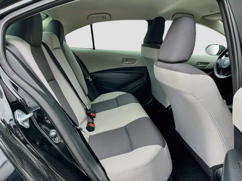 Used 2026 Toyota Corolla LE FWD image 25