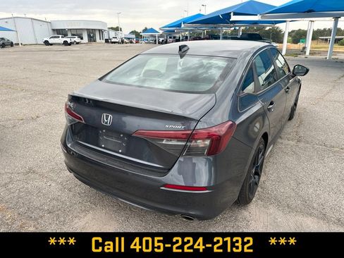 Used 2025 Honda Civic Sport image 6