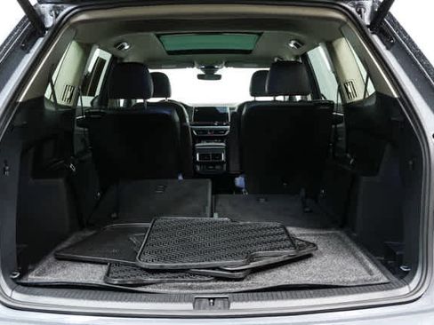 Certified 2025 Volkswagen Atlas Peak Edition SE AWD/4WD image 33
