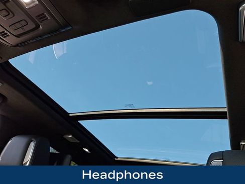 Used 2024 Cadillac Escalade ESV Sport Platinum w/ LPO, ONYX Package image 19