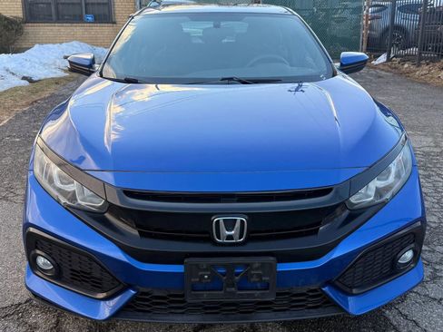 Used 2018 Honda Civic EX image 2