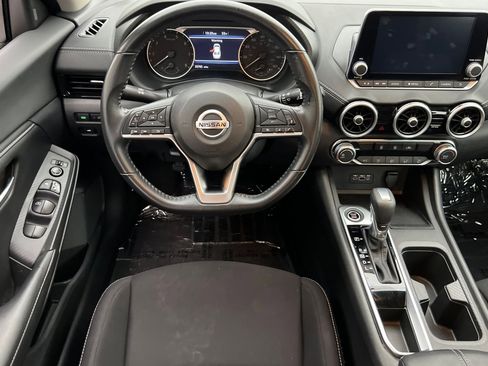 Used 2022 Nissan Sentra SV image 13