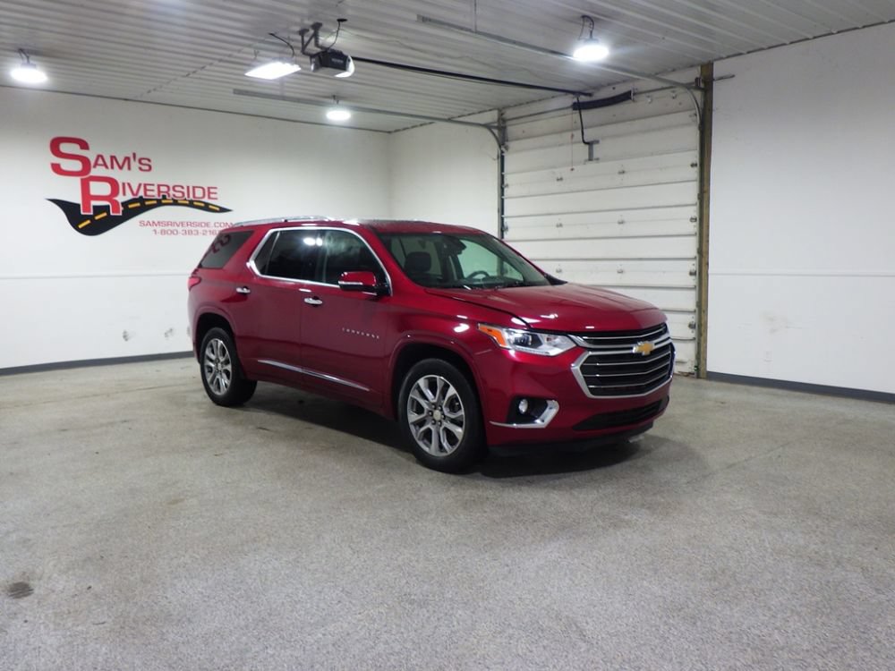 Used 2020 Chevrolet Traverse Premier w/ LPO, Cargo Package AWD/4WD image 5