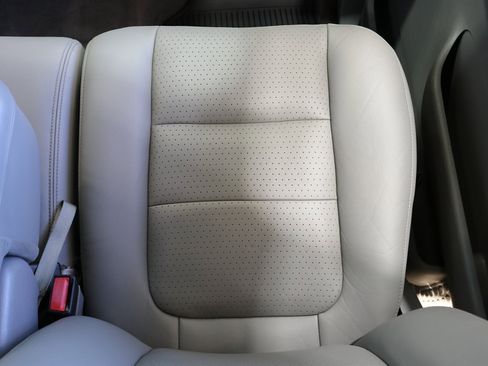 Used 2001 Ford F350 Lariat image 75