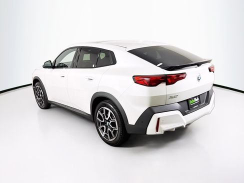 Used 2026 BMW X2 xDrive28i AWD/4WD image 5