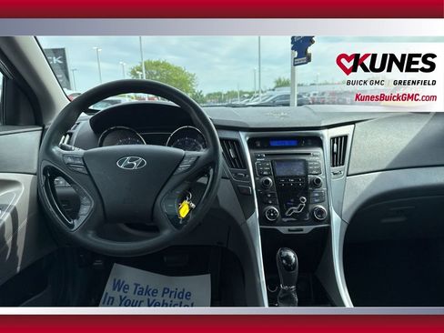 Used 2011 Hyundai Sonata GLS FWD image 32