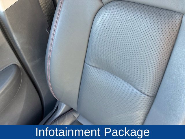 Used 2021 Chevrolet Bolt Premier w/ Infotainment Package FWD image 14