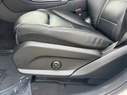 Used 2023 Mercedes-Benz GLC 300 4MATIC Coupe image 13