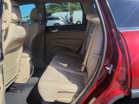 Used 2022 Jeep Grand Cherokee Laredo E image 22