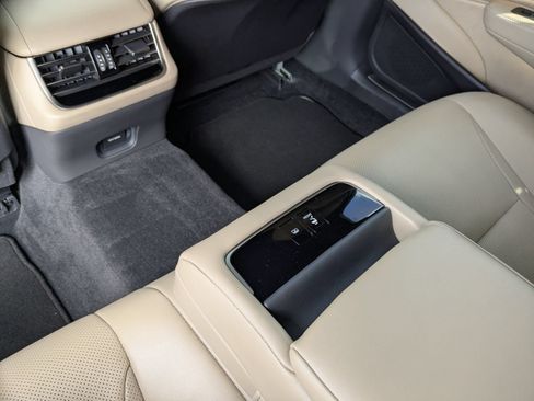Certified 2024 Lexus LS 500 RWD image 20