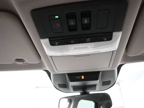 Used 2022 Nissan Rogue SV w/ SV Premium Package AWD/4WD image 12