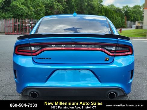 Used 2023 Dodge Charger Scat Pack w/ Navigation & Travel Group image 4