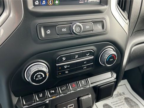 Used 2024 Chevrolet Silverado 2500 W/T image 26