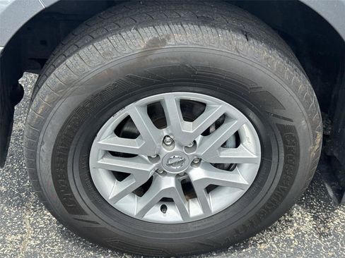 Used 2020 Nissan Frontier SV w/ SV Utility Package AWD/4WD image 11