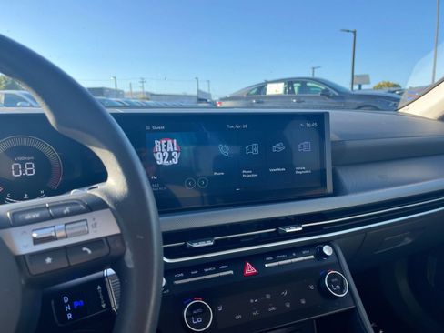 Used 2025 Hyundai Sonata SEL FWD image 17