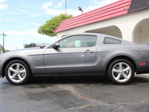 Used 2010 Ford Mustang GT RWD image 35