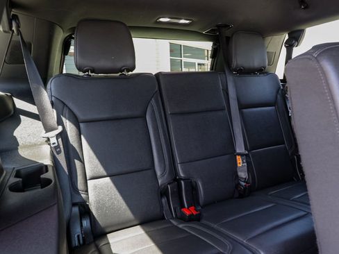 Used 2025 Chevrolet Tahoe LT AWD/4WD image 22