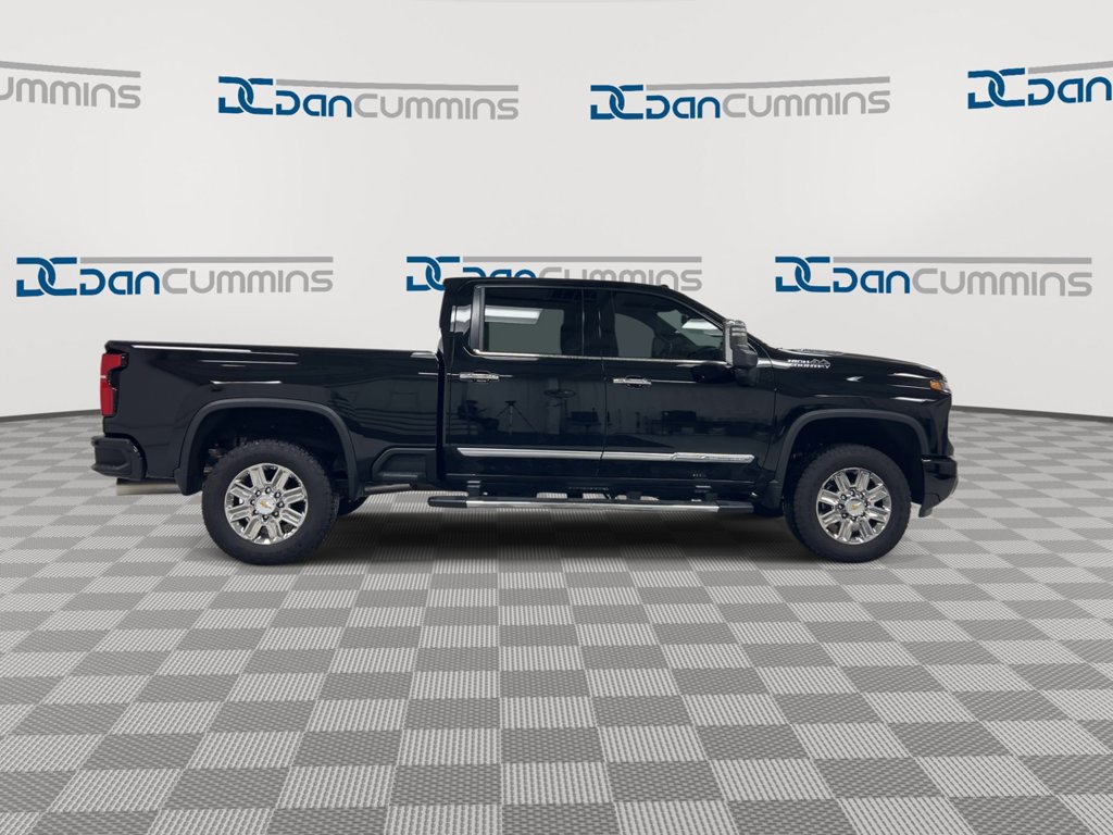 Used 2026 Chevrolet Silverado 2500 High Country w/ High Country Premium Package AWD/4WD image 9