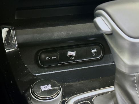 Used 2024 Kia Seltos S image 26