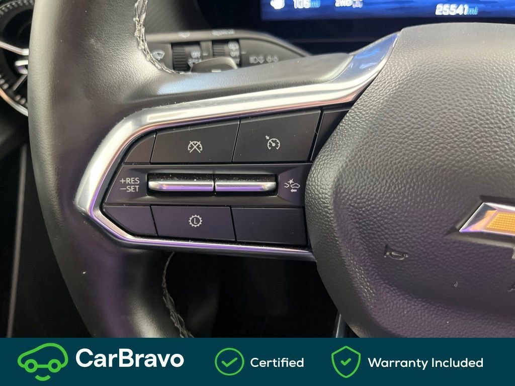 Used 2026 Chevrolet Equinox LT AWD/4WD image 25