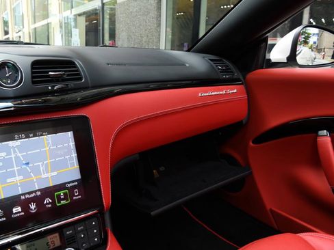 Used 2018 Maserati GranTurismo Sport image 10