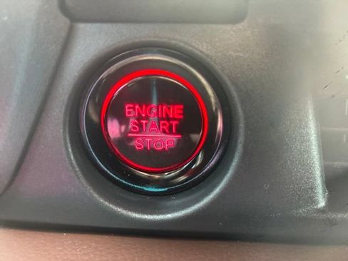 Used 2025 Honda Pilot Elite image 37