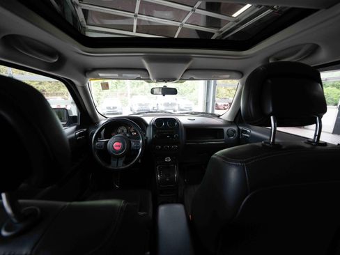 Used 2015 Jeep Patriot High Altitude AWD/4WD image 19