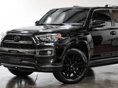Used 2019 Toyota 4Runner Limited AWD/4WD image 4