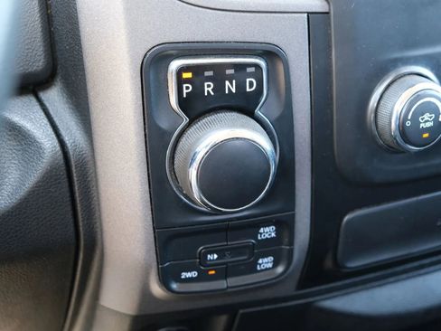 Used 2017 RAM 1500 Express image 29