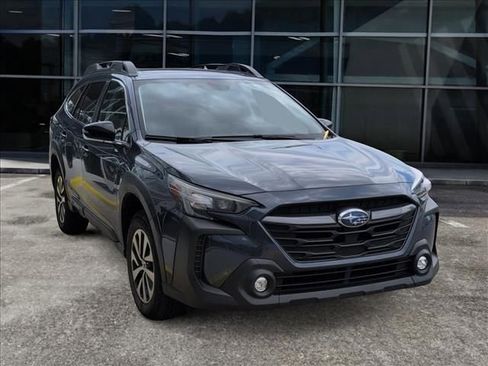 Used 2023 Subaru Outback Premium image 2