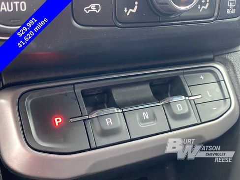 Used 2023 GMC Acadia AT4 w/ Trailering Package AWD/4WD image 27