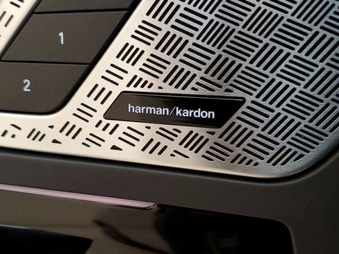 Used 2025 BMW X1 xDrive28i w/ Technology Package image 37