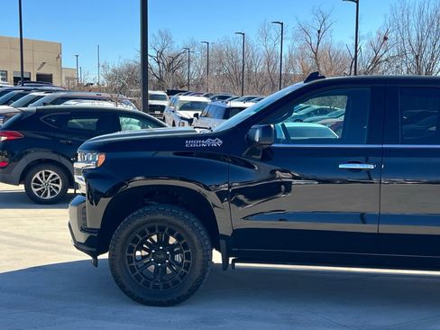 Used 2021 Chevrolet Silverado 1500 High Country w/ Technology Package image 7