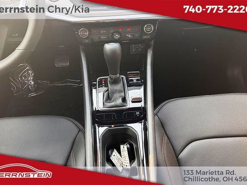 Used 2024 Jeep Compass Limited w/ Elite Group AWD/4WD image 13