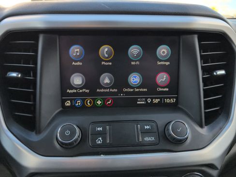 Used 2023 GMC Acadia SLE image 25